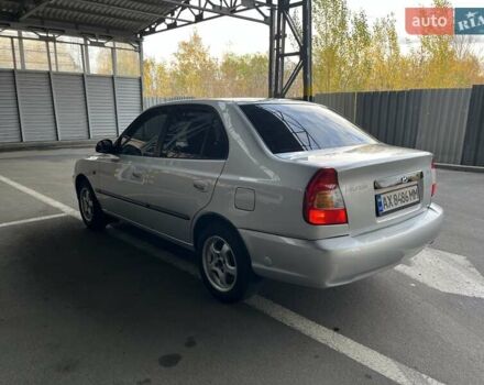 Сірий Хендай Акцент, об'ємом двигуна 1.49 л та пробігом 323 тис. км за 3599 $, фото 5 на Automoto.ua