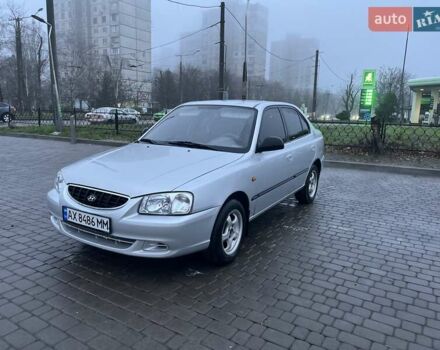 Сірий Хендай Акцент, об'ємом двигуна 1.49 л та пробігом 323 тис. км за 3199 $, фото 4 на Automoto.ua