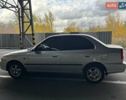 Сірий Хендай Акцент, об'ємом двигуна 1.49 л та пробігом 323 тис. км за 3599 $, фото 6 на Automoto.ua