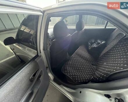 Сірий Хендай Акцент, об'ємом двигуна 1.49 л та пробігом 323 тис. км за 3599 $, фото 12 на Automoto.ua