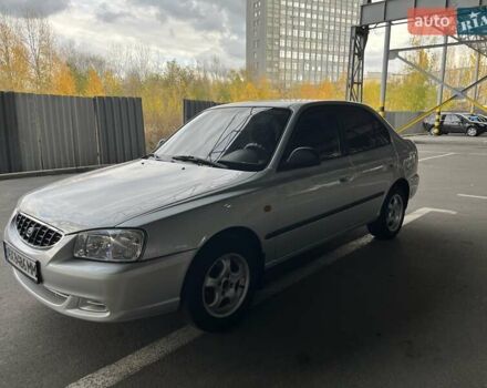 Сірий Хендай Акцент, об'ємом двигуна 1.49 л та пробігом 323 тис. км за 3599 $, фото 7 на Automoto.ua