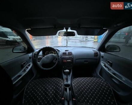 Сірий Хендай Акцент, об'ємом двигуна 1.49 л та пробігом 323 тис. км за 3199 $, фото 8 на Automoto.ua