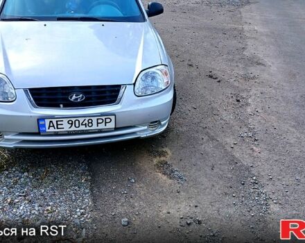 Хендай Акцент 2004 в Новомосковске на Automoto.ua Серый Хендай Акцент, объемом двигателя 1.5 л и пробегом 220 тыс. км за 4000 $, фото 2 на Automoto.ua