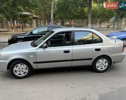 Хендай Акцент 2004 в Одессе на Automoto.ua Серый Хендай Акцент, объемом двигателя 1.6 л и пробегом 410 тыс. км за 3300 $, фото 1 на Automoto.ua