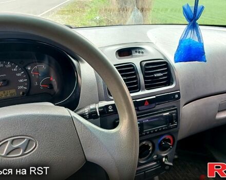 Хендай Акцент 2004 в Новомосковске на Automoto.ua Серый Хендай Акцент, объемом двигателя 1.5 л и пробегом 220 тыс. км за 4000 $, фото 7 на Automoto.ua