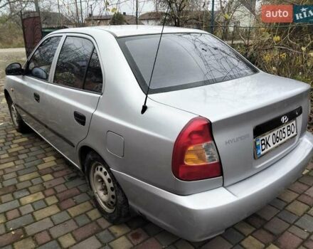 Серый Хендай Акцент, объемом двигателя 1.5 л и пробегом 218 тыс. км за 3250 $, фото 4 на Automoto.ua