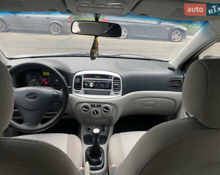 Хендай Акцент 2007 в Одессе на Automoto.ua Серый Хендай Акцент, объемом двигателя 1.4 л и пробегом 220 тыс. км за 5100 $, фото 16 на Automoto.ua