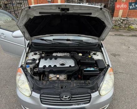 Сірий Хендай Акцент, об'ємом двигуна 1.6 л та пробігом 177 тис. км за 5900 $, фото 20 на Automoto.ua