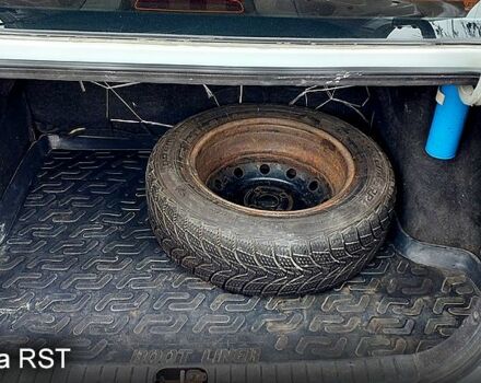 Хендай Акцент 2007 у Кривому Розі на Automoto.ua Сірий Хендай Акцент, об'ємом двигуна 1.4 л та пробігом 275 тис. км за 4000 $, фото 7 на Automoto.ua