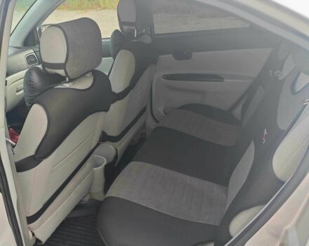 Сірий Хендай Акцент, об'ємом двигуна 1.4 л та пробігом 250 тис. км за 3700 $, фото 5 на Automoto.ua