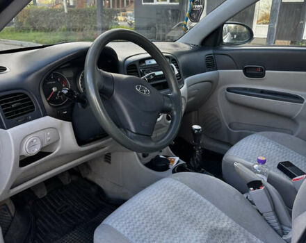 Хендай Акцент 2007 у Івано-Франківську на Automoto.ua Сірий Хендай Акцент, об'ємом двигуна 1.6 л та пробігом 301 тис. км за 3500 $, фото 12 на Automoto.ua