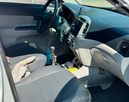 Серый Хендай Акцент, объемом двигателя 1.4 л и пробегом 254 тыс. км за 3990 $, фото 18 на Automoto.ua