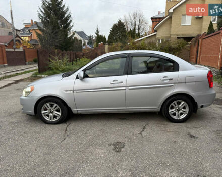 Сірий Хендай Акцент, об'ємом двигуна 1.6 л та пробігом 177 тис. км за 5900 $, фото 2 на Automoto.ua