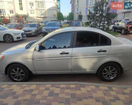 Серый Хендай Акцент, объемом двигателя 1.4 л и пробегом 137 тыс. км за 4500 $, фото 1 на Automoto.ua