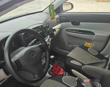 Сірий Хендай Акцент, об'ємом двигуна 1.4 л та пробігом 250 тис. км за 3700 $, фото 4 на Automoto.ua