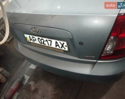 Серый Хендай Акцент, объемом двигателя 1.5 л и пробегом 180 тыс. км за 2500 $, фото 1 на Automoto.ua