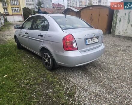 Сірий Хендай Акцент, об'ємом двигуна 1.4 л та пробігом 206 тис. км за 4000 $, фото 1 на Automoto.ua