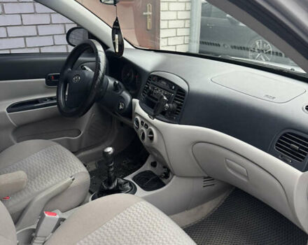 Серый Хендай Акцент, объемом двигателя 1.4 л и пробегом 165 тыс. км за 4900 $, фото 10 на Automoto.ua