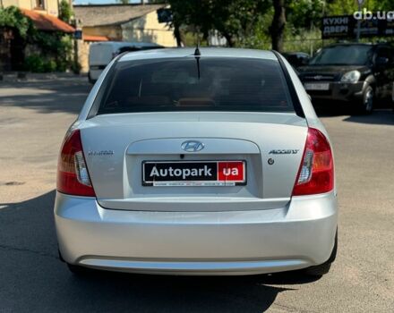 Серый Хендай Акцент, объемом двигателя 1.4 л и пробегом 254 тыс. км за 3990 $, фото 4 на Automoto.ua