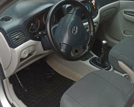 Серый Хендай Акцент, объемом двигателя 1.4 л и пробегом 228 тыс. км за 4400 $, фото 13 на Automoto.ua