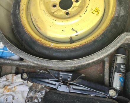 Сірий Хендай Акцент, об'ємом двигуна 1.4 л та пробігом 250 тис. км за 3700 $, фото 8 на Automoto.ua