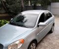 Серый Хендай Акцент, объемом двигателя 1.6 л и пробегом 137 тыс. км за 5800 $, фото 1 на Automoto.ua