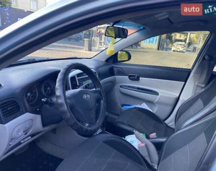 Сірий Хендай Акцент, об'ємом двигуна 1.6 л та пробігом 277 тис. км за 4500 $, фото 5 на Automoto.ua