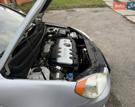 Сірий Хендай Акцент, об'ємом двигуна 1.6 л та пробігом 177 тис. км за 5900 $, фото 21 на Automoto.ua