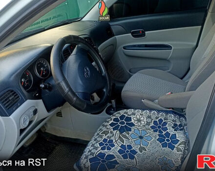 Серый Хендай Акцент, объемом двигателя 1.4 л и пробегом 231 тыс. км за 5400 $, фото 5 на Automoto.ua