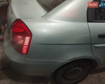 Серый Хендай Акцент, объемом двигателя 1.5 л и пробегом 180 тыс. км за 2500 $, фото 14 на Automoto.ua