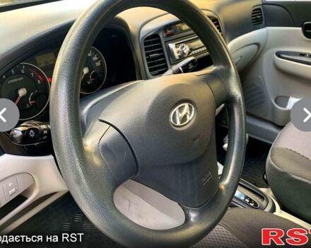 Серый Хендай Акцент, объемом двигателя 1.4 л и пробегом 89 тыс. км за 4000 $, фото 2 на Automoto.ua