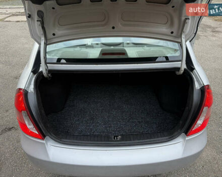 Сірий Хендай Акцент, об'ємом двигуна 1.6 л та пробігом 177 тис. км за 5900 $, фото 17 на Automoto.ua