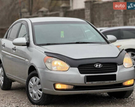 Серый Хендай Акцент, объемом двигателя 1.4 л и пробегом 149 тыс. км за 3650 $, фото 2 на Automoto.ua
