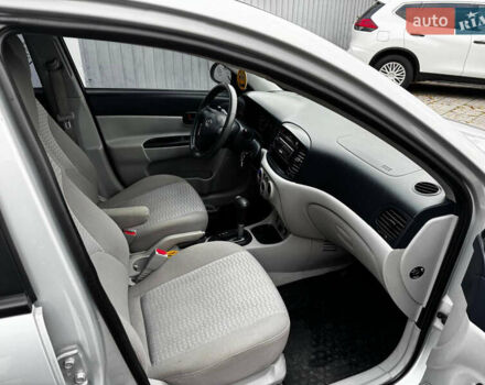 Сірий Хендай Акцент, об'ємом двигуна 1.4 л та пробігом 145 тис. км за 5500 $, фото 11 на Automoto.ua