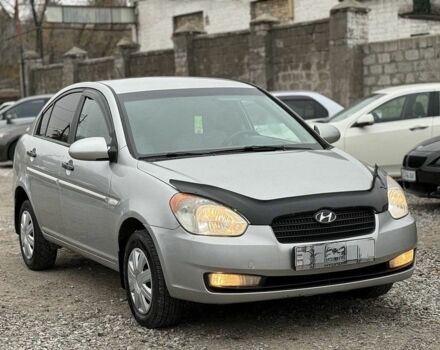 Серый Хендай Акцент, объемом двигателя 1.4 л и пробегом 149 тыс. км за 3650 $, фото 2 на Automoto.ua
