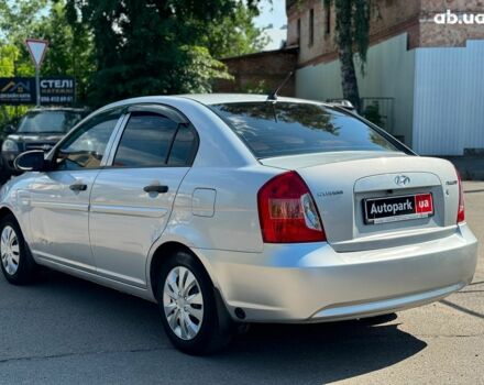 Серый Хендай Акцент, объемом двигателя 1.4 л и пробегом 254 тыс. км за 3990 $, фото 3 на Automoto.ua