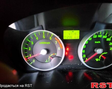 Серый Хендай Акцент, объемом двигателя 1.4 л и пробегом 240 тыс. км за 4100 $, фото 5 на Automoto.ua