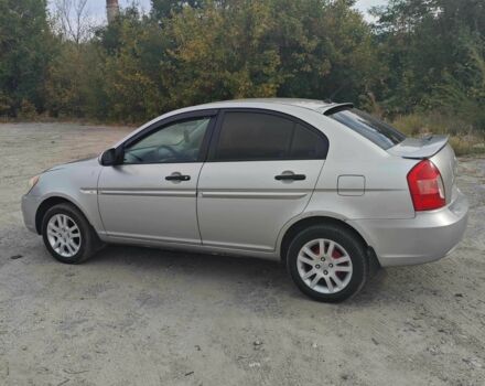 Сірий Хендай Акцент, об'ємом двигуна 1.4 л та пробігом 250 тис. км за 3700 $, фото 3 на Automoto.ua