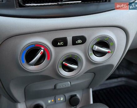 Сірий Хендай Акцент, об'ємом двигуна 1.4 л та пробігом 138 тис. км за 5600 $, фото 60 на Automoto.ua