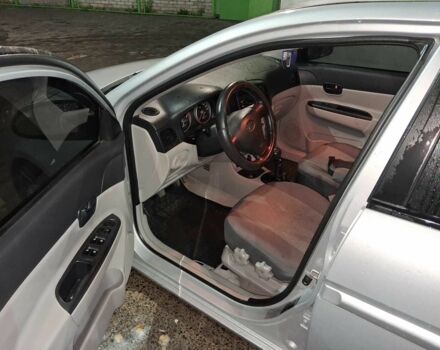 Серый Хендай Акцент, объемом двигателя 1.4 л и пробегом 160 тыс. км за 4700 $, фото 7 на Automoto.ua