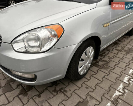 Серый Хендай Акцент, объемом двигателя 1.4 л и пробегом 327 тыс. км за 4500 $, фото 9 на Automoto.ua