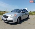 Серый Хендай Акцент, объемом двигателя 1.4 л и пробегом 220 тыс. км за 4600 $, фото 1 на Automoto.ua