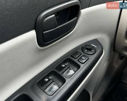 Сірий Хендай Акцент, об'ємом двигуна 1.4 л та пробігом 228 тис. км за 5990 $, фото 15 на Automoto.ua