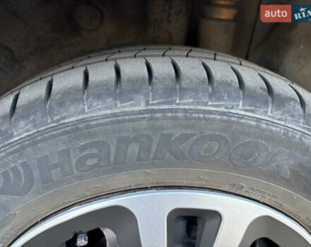 Серый Хендай Акцент, объемом двигателя 1.4 л и пробегом 135 тыс. км за 4800 $, фото 23 на Automoto.ua