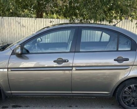 Серый Хендай Акцент, объемом двигателя 1.4 л и пробегом 206 тыс. км за 4500 $, фото 5 на Automoto.ua