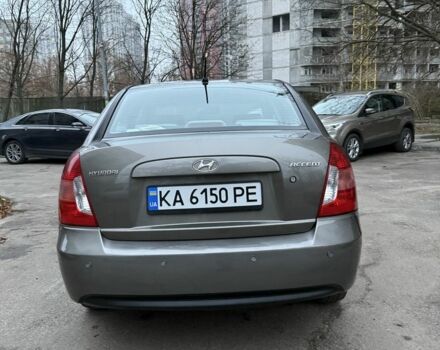 Серый Хендай Акцент, объемом двигателя 1.4 л и пробегом 281 тыс. км за 4900 $, фото 3 на Automoto.ua