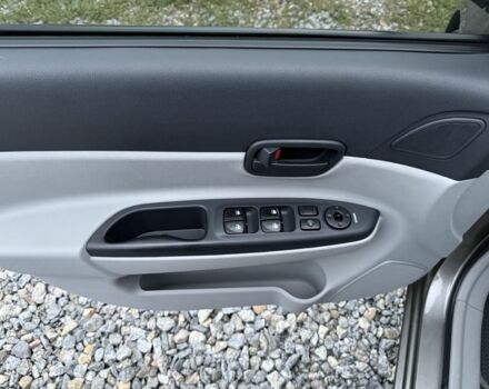 Хендай Акцент 2008 в Виннице на Automoto.ua Серый Хендай Акцент, объемом двигателя 1.6 л и пробегом 197 тыс. км за 5650 $, фото 11 на Automoto.ua