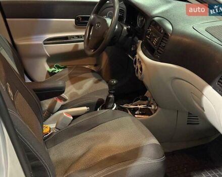Серый Хендай Акцент, объемом двигателя 1.4 л и пробегом 203 тыс. км за 4990 $, фото 13 на Automoto.ua