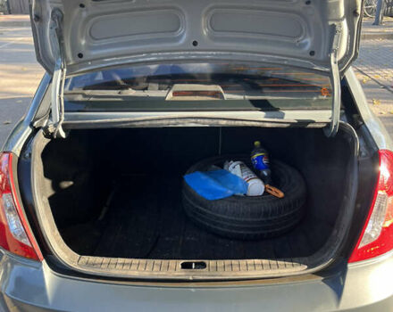 Серый Хендай Акцент, объемом двигателя 1.6 л и пробегом 308 тыс. км за 4600 $, фото 16 на Automoto.ua