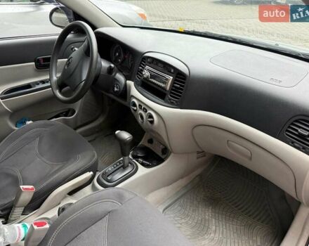 Сірий Хендай Акцент, об'ємом двигуна 1.4 л та пробігом 73 тис. км за 5900 $, фото 4 на Automoto.ua